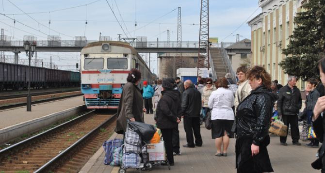 С 1 июня возобновляется движение пригородных поездов в Луганской и Донецкой областях