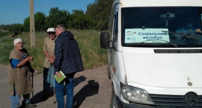 Возобновились бесплатные социальные автобусные маршруты из Станицы Луганской, Счастья и Новоайдара