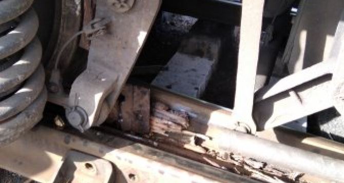 Одиннадцать грузовых вагонов сошли с рельсов у шахты «Самсоновская — Западная»