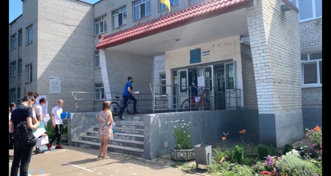 Как в Северодонецке проходят ВНО школьники из Луганска. ФОТО. ВИДЕО