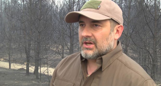 Губернатор Луганщины пообещал, что лесной пожар погасят в ближайшие два дня
