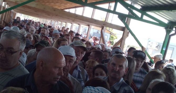 В Киеве уточнили правила пересечения КПВВ в Донбассе и Крыму во время карантина