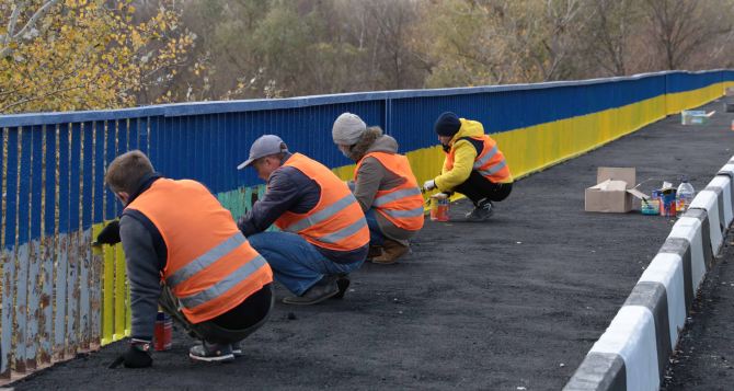 Украина завершает строительство и обустройство новых КПВВ в Счастье и Золотом