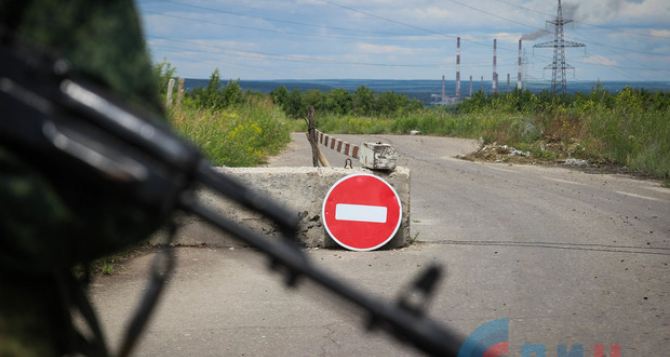 Луганск не открыл КПВВ в Счастье и в Золотом. Украина продолжает пропускать людей в никуда