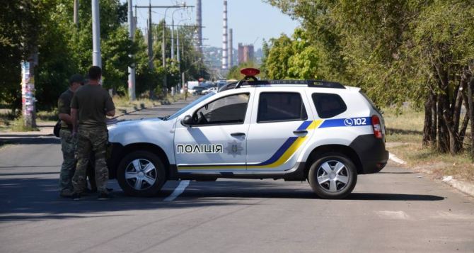Командир взвода полиции пойдет под суд за избиение местного жителя города Счастья