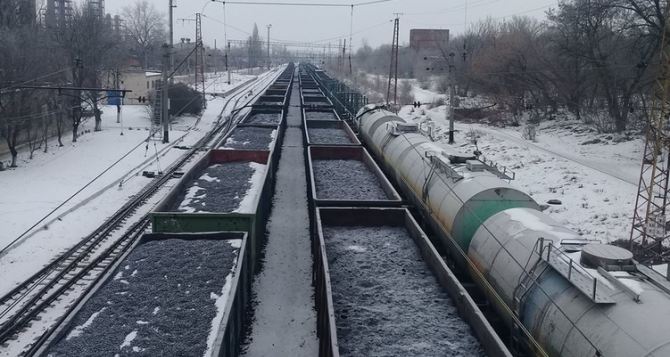 Уголь добытый на неподконтрольном Донбассе продают в Украине и странах ЕС