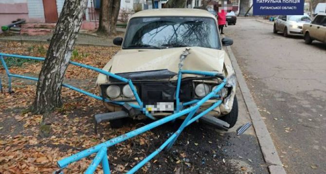 Пьяный водитель «Жигулей» протаранил три иномарки в Рубежном. ФОТО