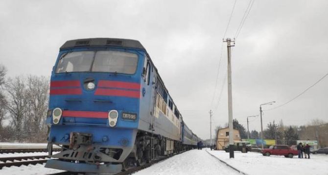 Пассажирский поезд «Лисичанск — Хмельницкий» возобновил свое движение