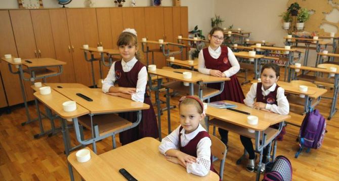 Здоровьесберегающие технологии Базарного применяются в 85 классах школ Луганска
