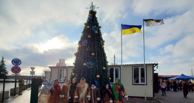 Через КПВВ «Станица Луганская» в день Святого Николая прошло всего лишь 1344 человека