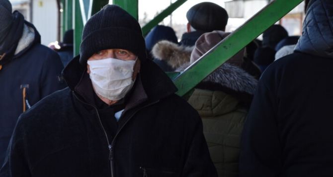 За прошедшую неделю через КПВВ на Донбассе 6335 человек смогли пересечь линию разграничения