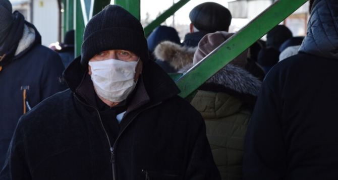 За прошедшую неделю через КПВВ на Донбассе  человек смогли пересечь линию разграничения