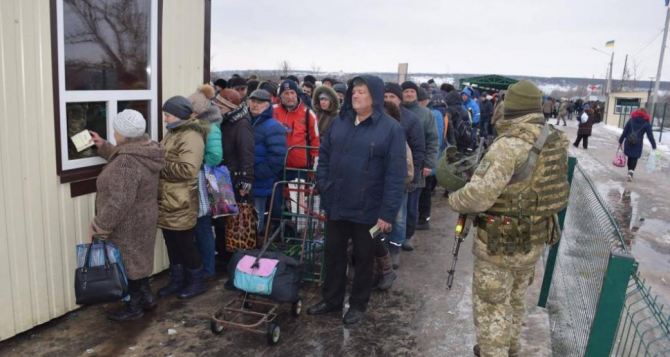 За декабрь КПВВ «Станица Луганская» пересекли более 46 тысяч человек.