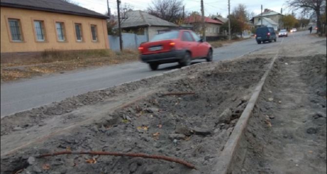 Мэр Луганска рассказал сколько улиц заасфальтировали в 2020 году и когда закончат ремонт на Артема