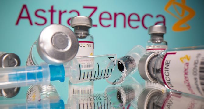 Вакцину AstraZeneca переименовали в Vaxzevria. Лучше от этого она не стала. Ждем смены названия и Covishield