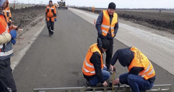 Дорогу «КПП «Танюшевка — Старобельск — Бахмут» отремонтируют в текущем году — Гайдай