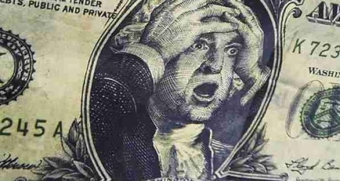 Доллар побил антирекорд за 11 месяцев: курс валют от НБУ