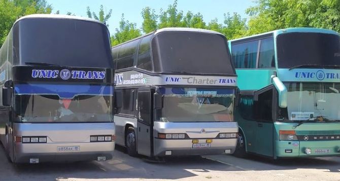 Скандал на границе с РФ. Автобус «Луганск-Москва» задержали на восемь часов на пункте пропуска Гуково