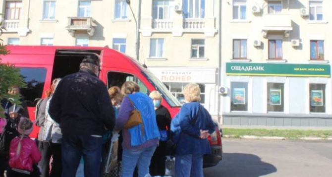 Вдоль линии разграничения на Донбассе запускают бесплатные маршрутки