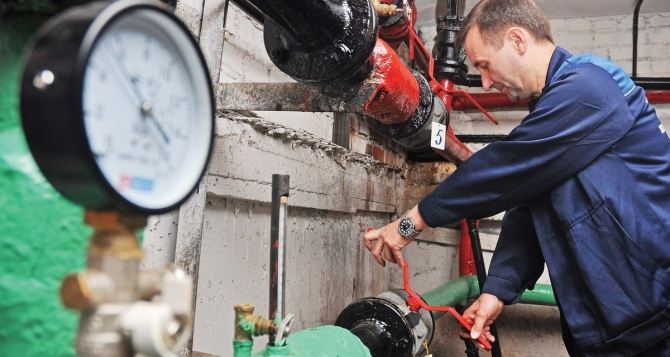 Системы отопления более 70% многоэтажек Луганска уже заполнены теплоносителем