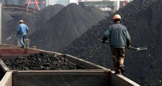 Киев готов обсужлать поставки угля и электроэнергии из неподконтрольного Донбасса