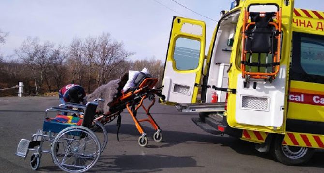 Луганские «скорые» часто возят пациентов в другие области из-за отсутствия третичной медпомощи на месте.