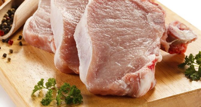 На Украине, уже вторую неделю подряд, растут цены на свинину.