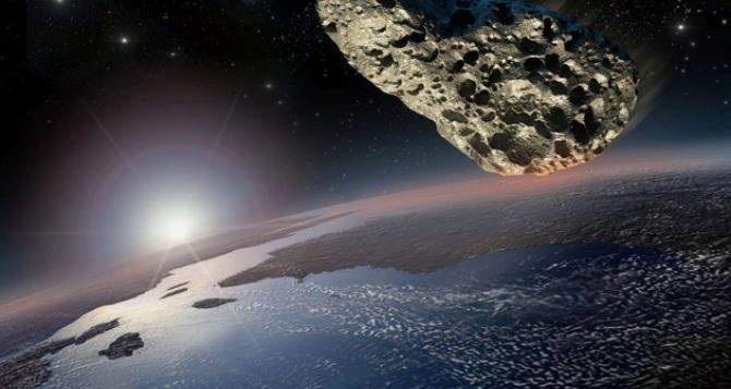 К Земле приближается астероид длинной больше километра, — НАСА