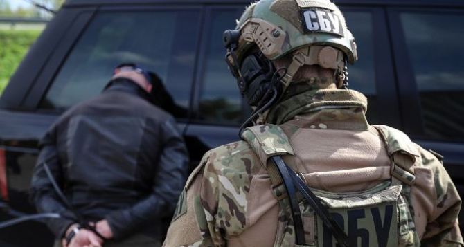 На Луганщине офицер СБУ отказался от взятки в размере полмиллиона долларов