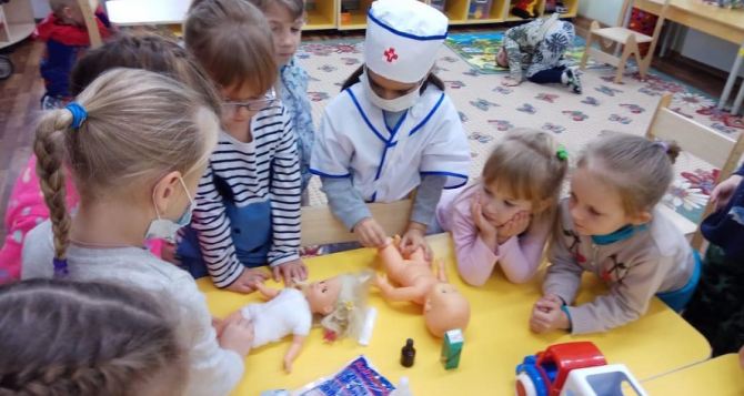 Мэр Луганска заявил, что в городе отсутствует очередь в детские сады