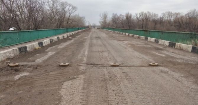 В Счастье разрушен мост через Северский Донец — Генштаб ВСУ