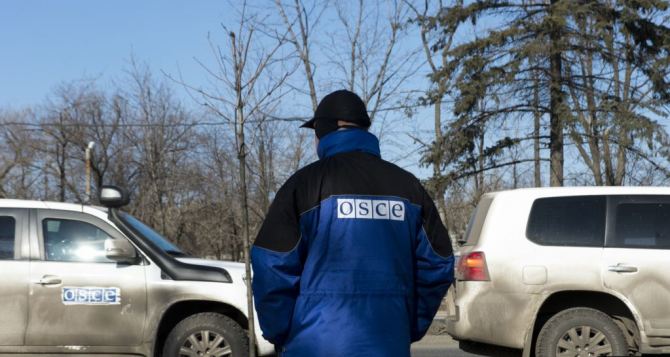 Сотрудники Специальной мониторинговой миссии ОБСЕ покинули Луганск в неизвестном направлении
