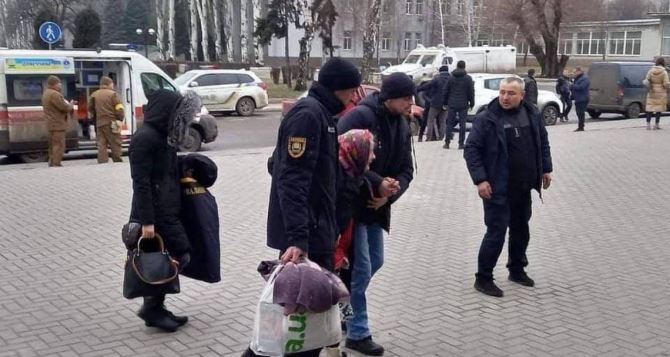 На территории Луганской области подконтрольной Украине осталось около 70 тысяч мирных жителей
