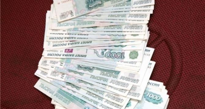 У кого зарплата выросла на 65%. В Луганске опубликовали данные