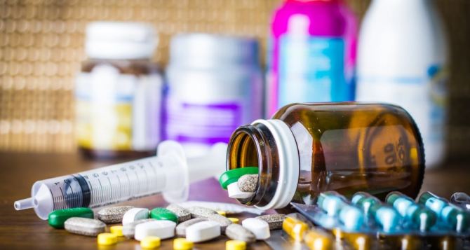 В аптеках запретили продажу лекарств повышенного спроса. Еще можно успеть купить