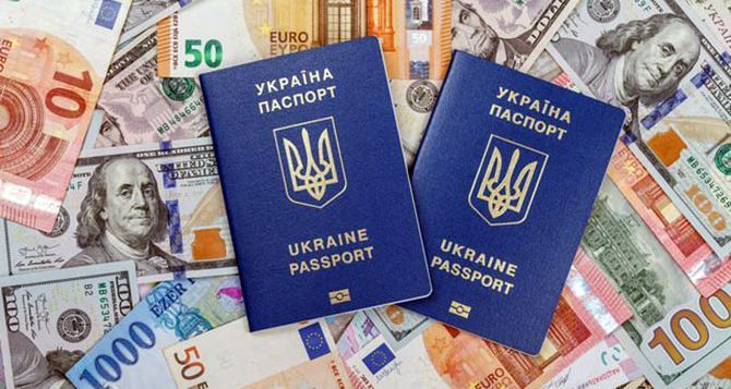 Кому в Украине предлагают самые высокие зарплаты: озвучены суммы