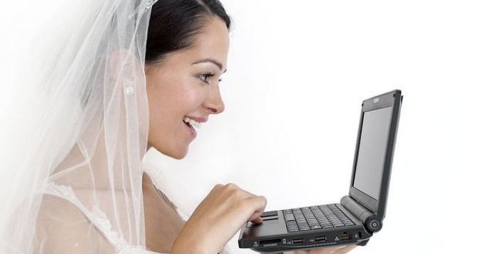 В Украине запустили услугу для регистрации брака онлайн. Мужики категорически против