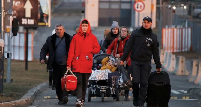 Украинцы возвращаются домой через Словакию: статистика