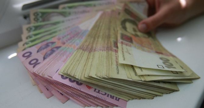 Украинцы могут получить от 900 до 6500 гривен перед Новым годом: кому дадут