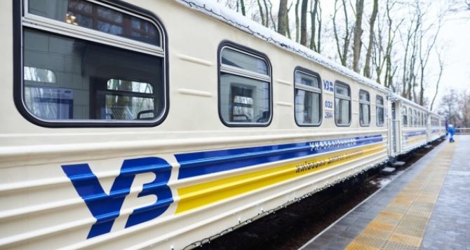 «Укрзализныця» к Новому году назначила 7 дополнительных поездов: направления и расписания