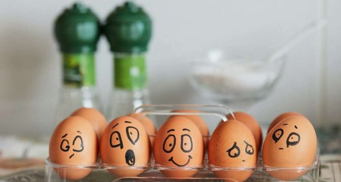 Яйца с птицефабрики «Ясенсвит» теперь будут продаваться варенными и очищенными. В трехлитровых вёдрах