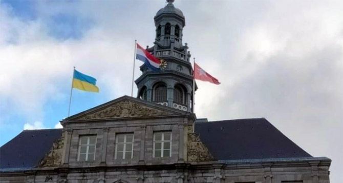 Новые правила социальной помощи и размещение украинцев в Нидерландах: что нужно знать