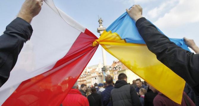 Украинцы вывели польскую экономику на первое место в мире
