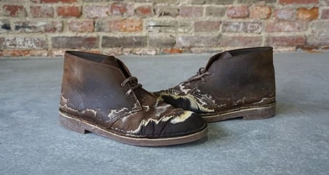 Как чистить обувь изнутри: Ботинки перестанут быть рассадником микробов