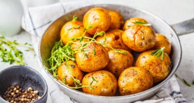 Как правильно отварить картофель в мундире: есть 4 секрета в приготовлении