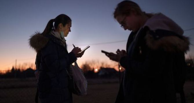 Киевстар, lifecell и Vodafone предупредили о неполадках в работе мобильной связи и интернета