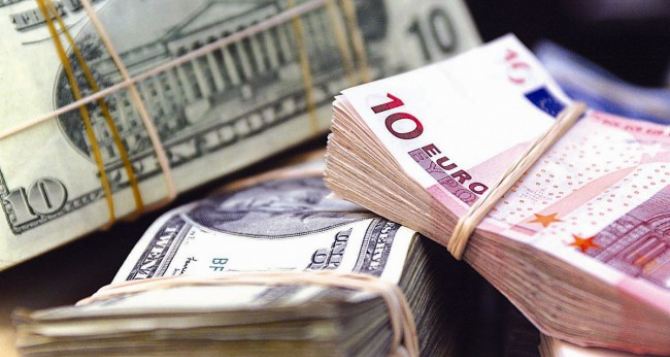 Украинцы нашли новый способ выводить деньги за границу без ограничений