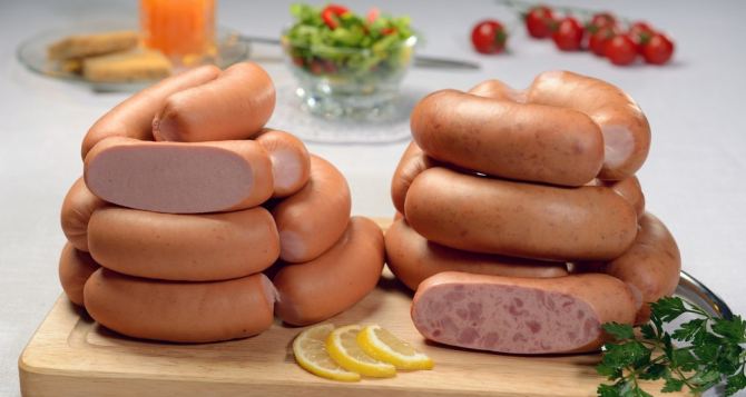 Как изменились цены на мясные продукты: сколько стоят колбаса, сосиски и хлеб