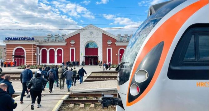 Новый поезд Львов — Краматорск, график движения: билеты уже в кассах