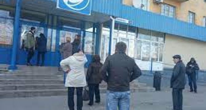 Сеть АТБ закрывает супермаркеты в Украине: что известно